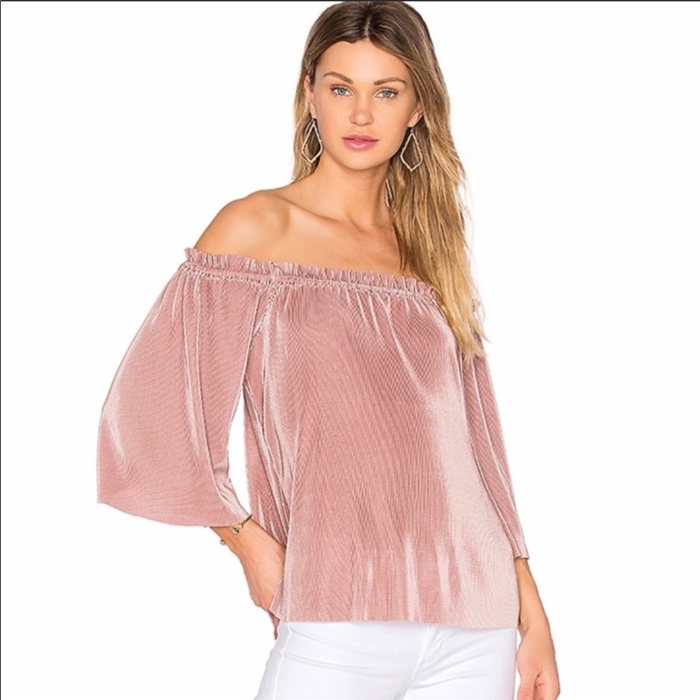 Anthro J.O.A Los Angeles off the shoulder top -S-